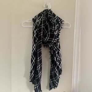 Calvin Klein checkered scarf